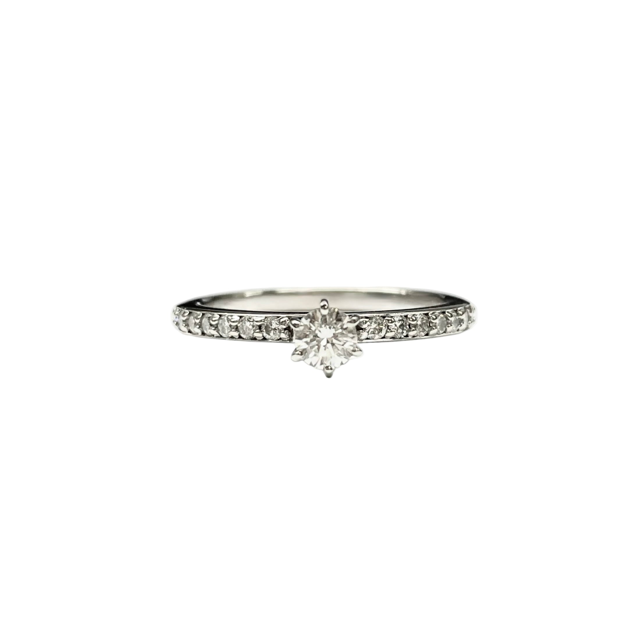 Diamond Ring in 18K White Gold
