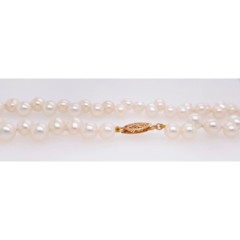 Fresh Water Pearl stand with Yellow Gold Clasp