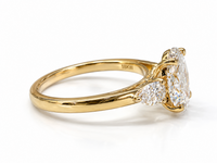 Oval Lab-Grown diamond with Pear shape on shoulders