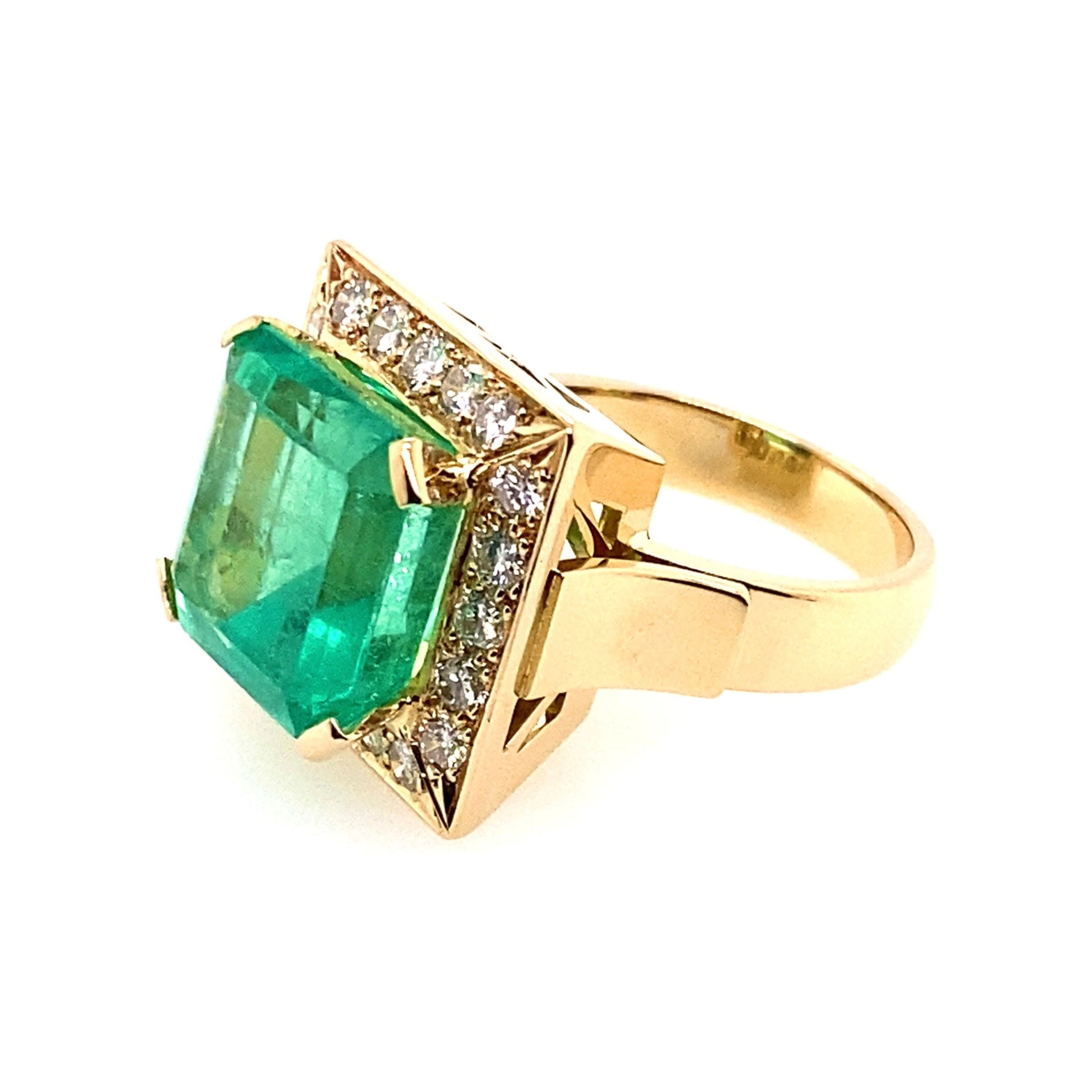 emerald and diamond ring, mens emerald rings, antique emerald rings,  vintage emerald rings, emerald benefits, emrald green – CLARA